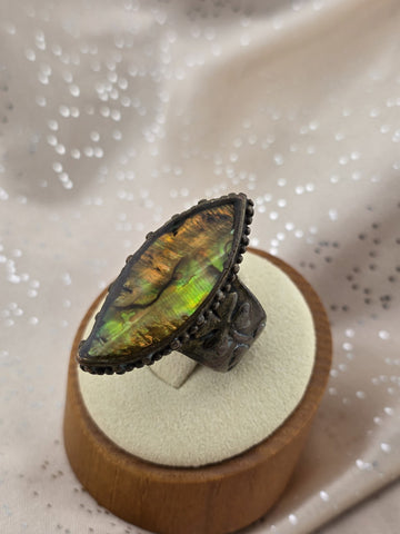 Vintage ABALONE RING OFFSET MARQUIS SILVERTONE 4 LEAF CLOVERS ON BAND SIZE 7