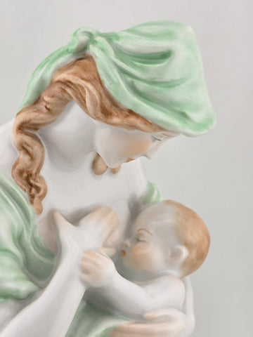 Antique Herend Porcelain Figurine Motherhood Mother & Child Breastfeeding. VG.