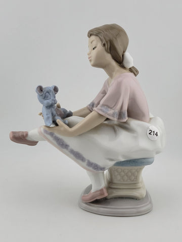 LLADRO PORCELAIN FIGURINE #7620 "BEST FRIEND" Girl with Teddy Bear VINTAGE SPAIN