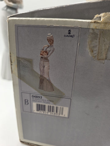 Lladro "Walking with the Puppy Dog" by Jose Roig #4893 Retired Vintage 1974 MINT