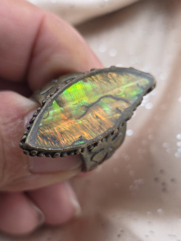 Vintage ABALONE RING OFFSET MARQUIS SILVERTONE 4 LEAF CLOVERS ON BAND SIZE 7
