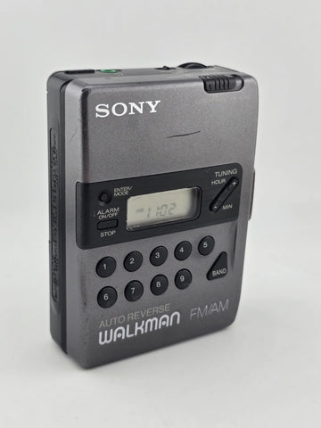 Sony Walkman WM-FX40.  Tape Player With Auto Reverse, AM/FM Presets Japan Made