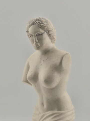Vintage Venus de Milo Aphrodite Greek Goddess Chalkware Plaster Statue 8.5"
