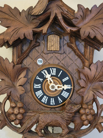 Vintage Collectible Germany 1 Day Black Forest Cuckoo Clock W Woulf Theme. Works