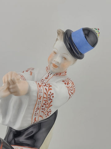 VINTAGE HEREND HUNGARY FOLKLORE CHILDREN DANCING PORCELAIN FIGURINE #5482