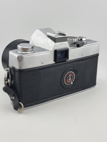 Minolta SRT 101 35mm SLR Film Camera W Venus 1:2.8 F 1 35mm Lens. Untested.