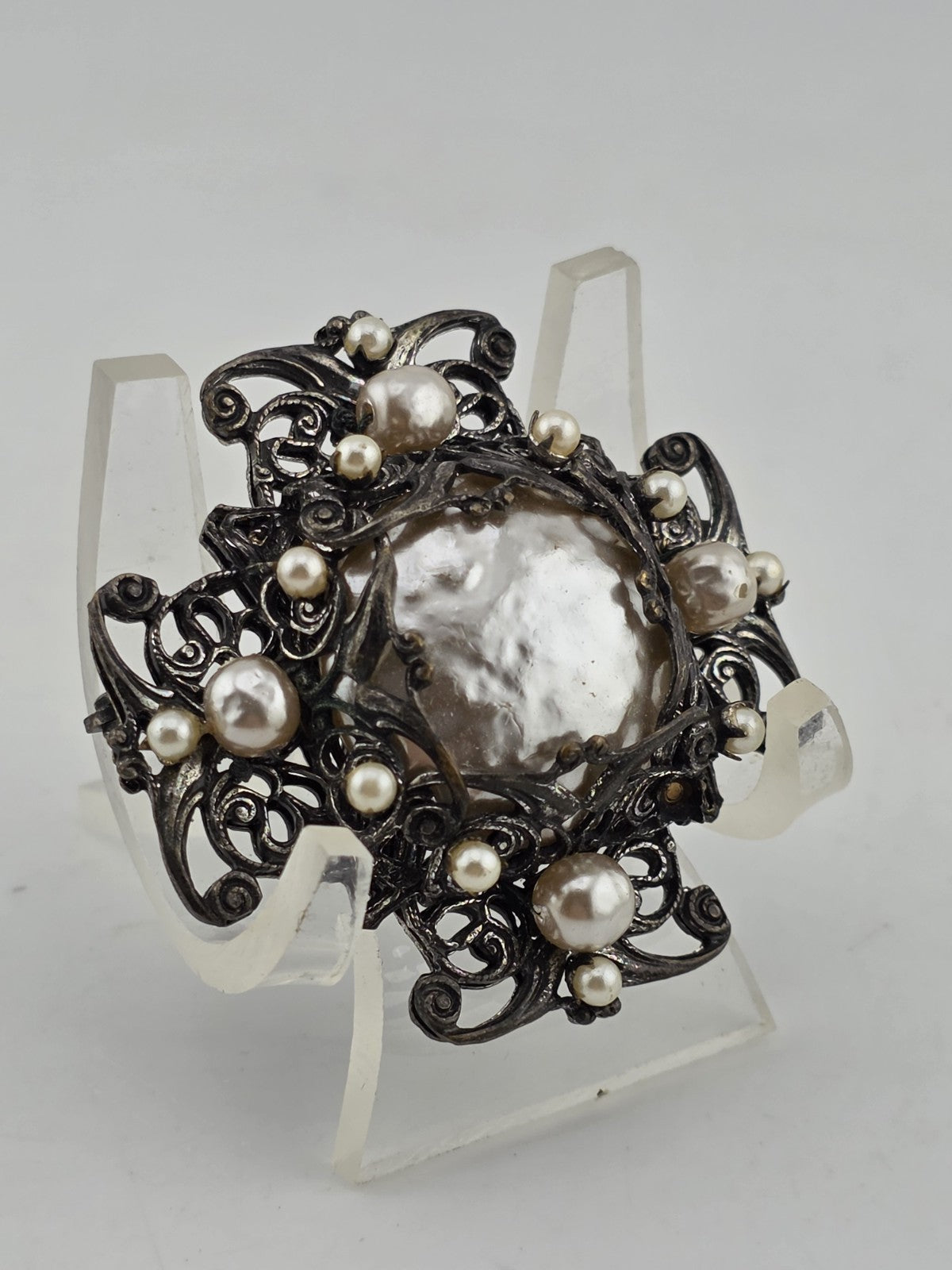 VTG 1950s Signed Miriam Haskell Brooch Pin 1 7/8 Filigree Faux Pearls Ornate