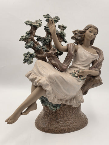 Rare Retired XL 1970's Lladró Day Dream Flora (#01012062). Stamped. VG Condition