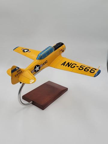 Vintage Collectible Mastercarft TBF/TBM-3 Avenger USN Model 1/32 W Display Stand