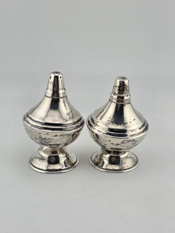 VINTAGE MEXICO STERLING SILVER SALT & PEPPER SHAKER SET  35 Grams. NOT WEIGHTED