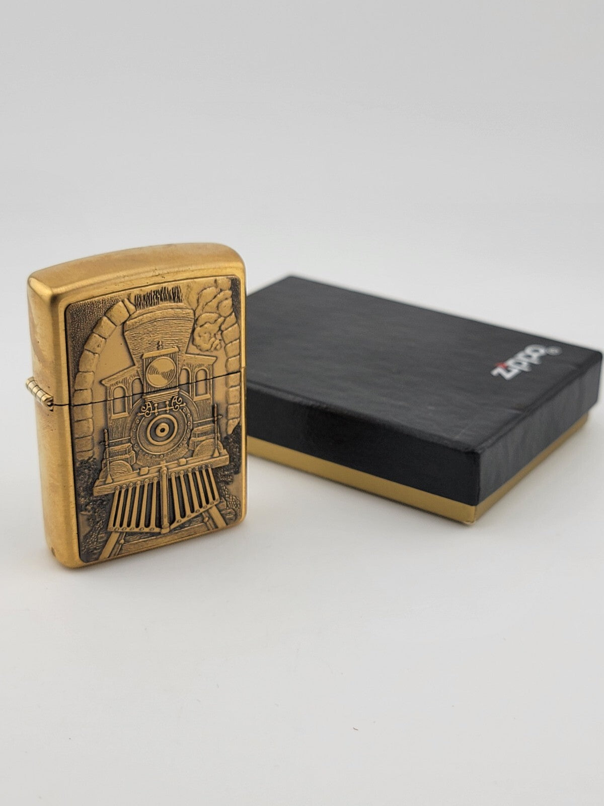 PRIVATE: UNFIRED 1995 SOLID BRASS ZIPPO WIND PROOF LIGHTER GREAT AMERICAN.