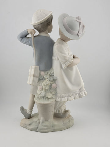 Lladro Children Puppy Love Porcelain  Figurine MADE IN SPAIN 1127 Retired Matte