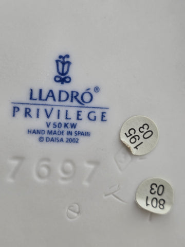 Rare Ltd Ed. Lladro Privilege Figurine " Magical Unicorn" #7697. Retired 2004