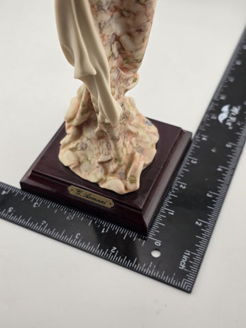 Rare Guiseppe Armani Lady with Amphora Porcelain Figurine 12" Florence Italy