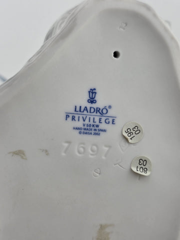 Rare Ltd Ed. Lladro Privilege Figurine " Magical Unicorn" #7697. Retired 2004