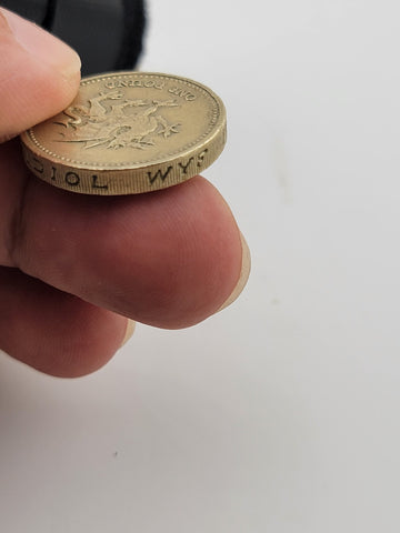 Rare 1995 One Pound “I’M GWLAD   PLEIDIOL WYF” Upside Down Error. Beautiful Coin