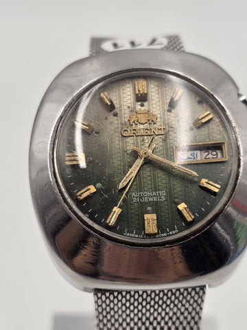 Vintage 1970s Orient Automatic 21J Green Dial Arabic Day Date Mens Watch. Works