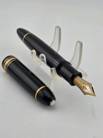 Montblanc 149 Fountain Pen, Tri-color 18C Broad Nib, late 1960s-Exc Condition