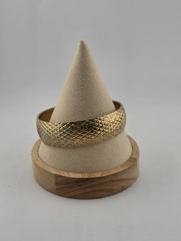 Veronese Wide Diamond Cut Flexible Bangle Bracelet Gold Over Sterling Silver.