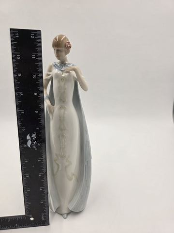 Reflections Royal Doulton Debut HN3046 Porcelain Figurine 1985. Hand Signed.