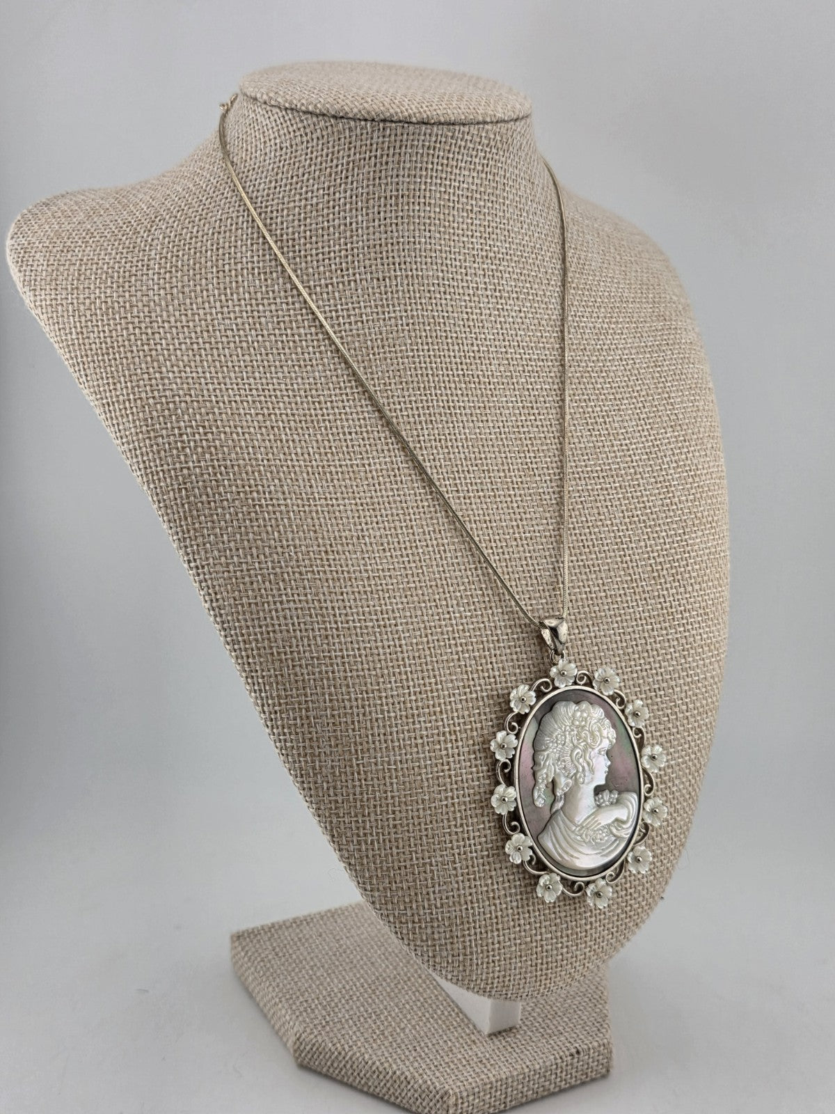 Large Sterling Silver Mother of Pearl Cameo Pendant Necklace Floral Frame 925