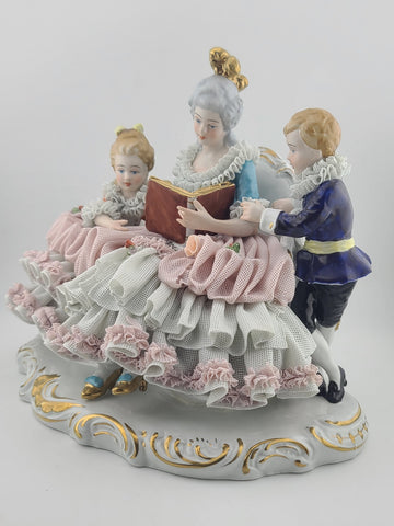 Antique 19th C Dresden Lace 3 Figure Sofa Group Porcelain Figurine U&S Germany