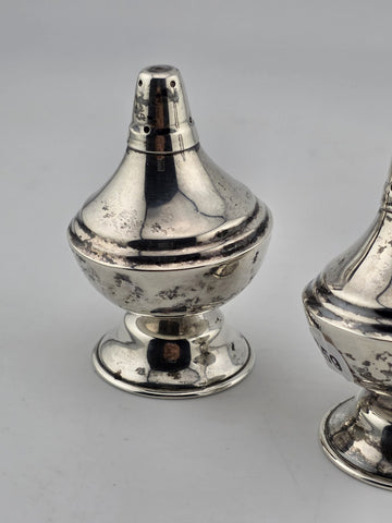 VINTAGE MEXICO STERLING SILVER SALT & PEPPER SHAKER SET  35 Grams. NOT WEIGHTED