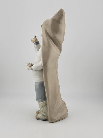 Lladro 'Boy With Snails' Figure 4896 Retired Beutiful Condition Made In Spain