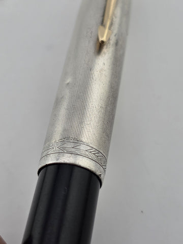 Vtg 1940 Parker 51 Fountain Pen Black Barrel Sterling Silver Cap Gold Arrow Clip