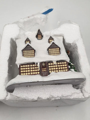 NEW Harry Potter Hawthorne Village Zonko's Joke Shop Lighted COA Figure. Works.