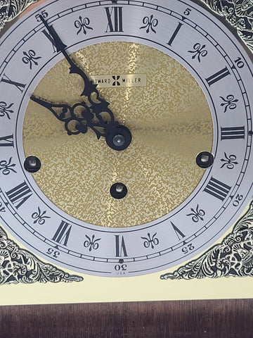 Howard Miller Thomas Tompion Mantel Clock 612436 Windsor Cherry. Works Great.