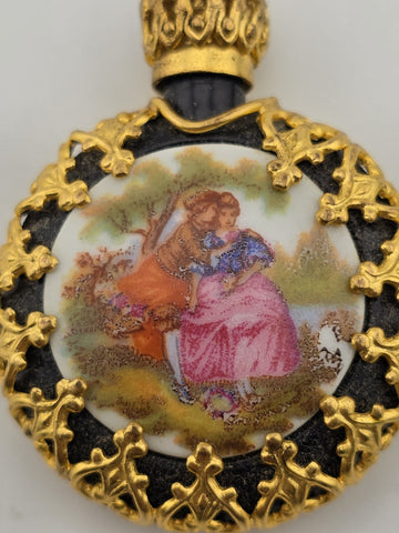 Vintage Miniature Perfume/Snuff Bottle Gilt Filigree Romantic Courting Scene