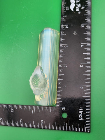 Set Of 2 Vintage Signed Sabino France Opalescent Glass Knife Rest “vase” & Sign.