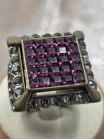 Vintage Heidi Daus Womens Size 8 Ring Faceted Gray Purple Swarovski Crystal Glam