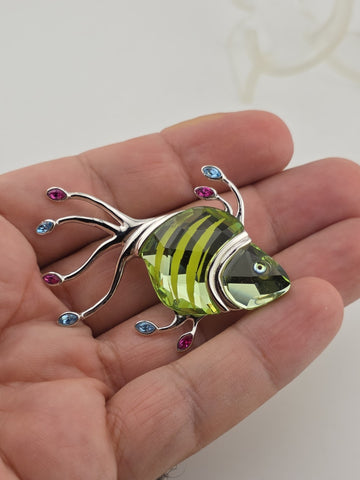 Rare Swarovski Rhodium Plated Green Crystal Fish Brooch Pin W Stafforshire Vase
