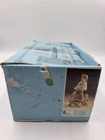 Lladro Figurine SEA FEVER BOY WITH SAILBOAT AND DOG #5166 Mint with Box