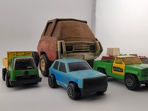 Lot Of 5 Small Vintage Collectible Tonka Cars And Trucks.