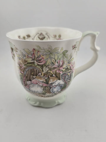 Vintage Brambly Hedge Royal Doulton “summer" Tea Cup & Plate. Cracked Cup.