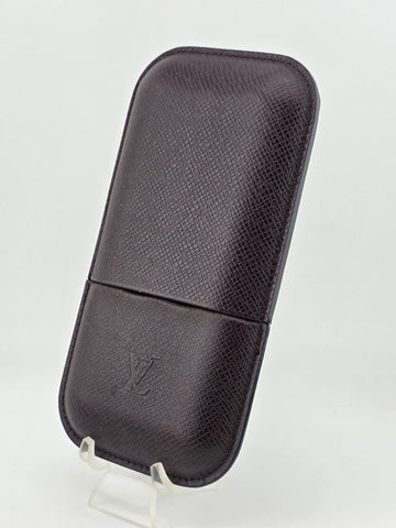 100% Authentic Louis Vuitton Brown Leather Men's Cigar Travel Storage Case.