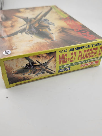 Vintage Sealed DML unassembled model kit-27 Flogger D Soviet Fighter-Bomber