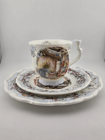 Brambly Hedge Winter Beaker Royal Doulton Tea Cup & 2 Plates 1983  Jill Barklem