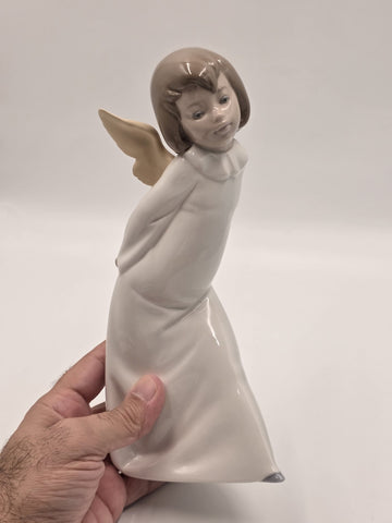Lladro #4960 Curious Angel With Lantern Porcelain Figurine Spain Original Box