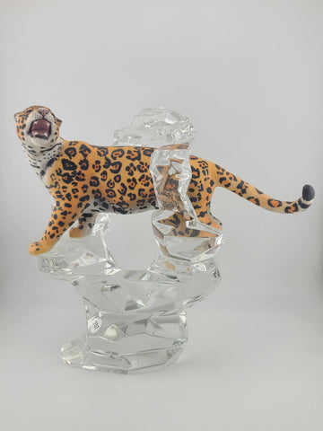 LEOPARD Porcelain Figurine Germany Lead Crystal Cliff Sculpture FRANKLIN MINT 8”