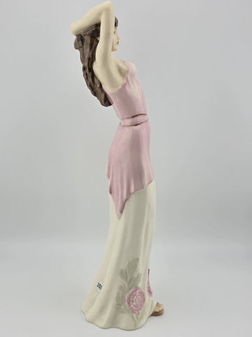 Vintage ROYAL DOULTON 1999 Figurine "Secret Thoughts" HN4197 Made in England.