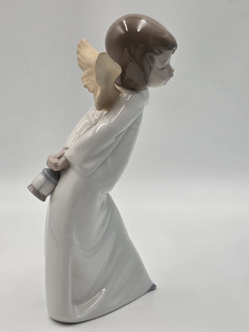 Lladro #4960 Curious Angel With Lantern Porcelain Figurine Spain Original Box