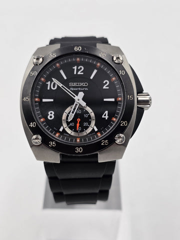 Seiko Sportura SRK025P1 6G28-00P0 Sapphire 100M Quartz Men's Watch 44mm. Works.