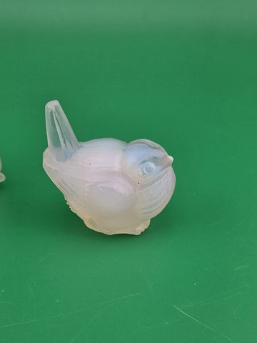 Set Of 2 Sabino Art Glass France Opalescent Feeding Bird Figurines. VG Cond.