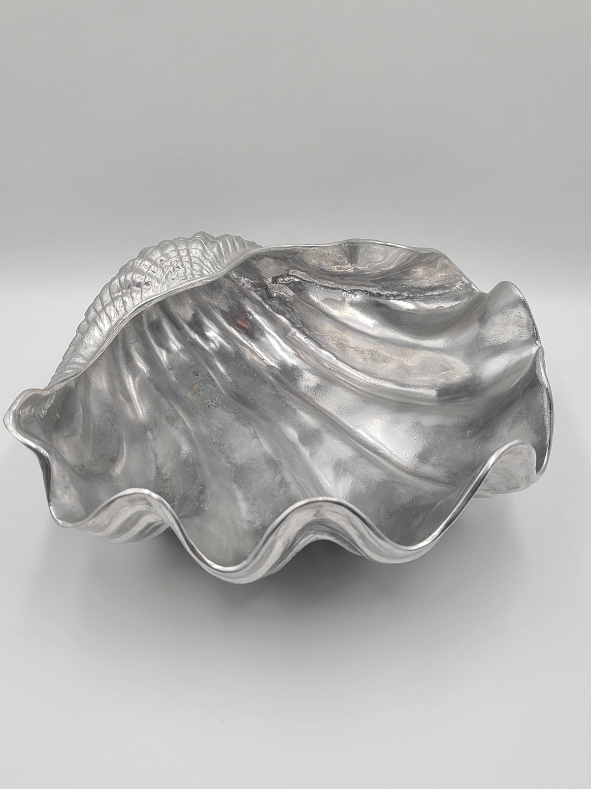 Rare Vintage Arthur Court 1988 Oversized ClamShell Centerpiece Bowl. 18 Inch.