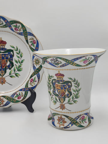 Rare Matching Set Of Chelsea House Heraldic Porcelain Plate Vase & Lidded Urn.