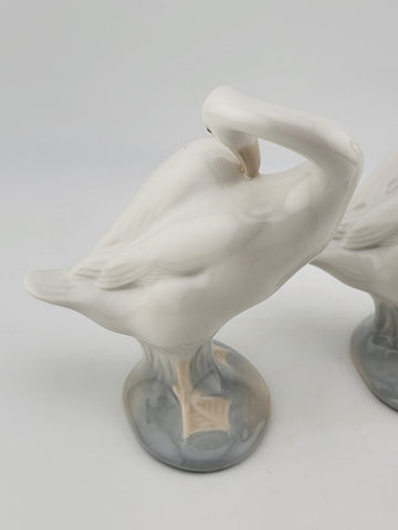 Set Of 2 Lladro Figurine “LITTLE DUCK” Duck/Goose Standing Preening 4553 Retired